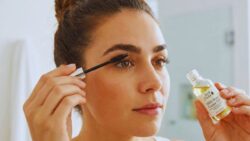 Daily Castor Oil Care Routine That Naturally Enhances Lash and Brow Thickness Over Time